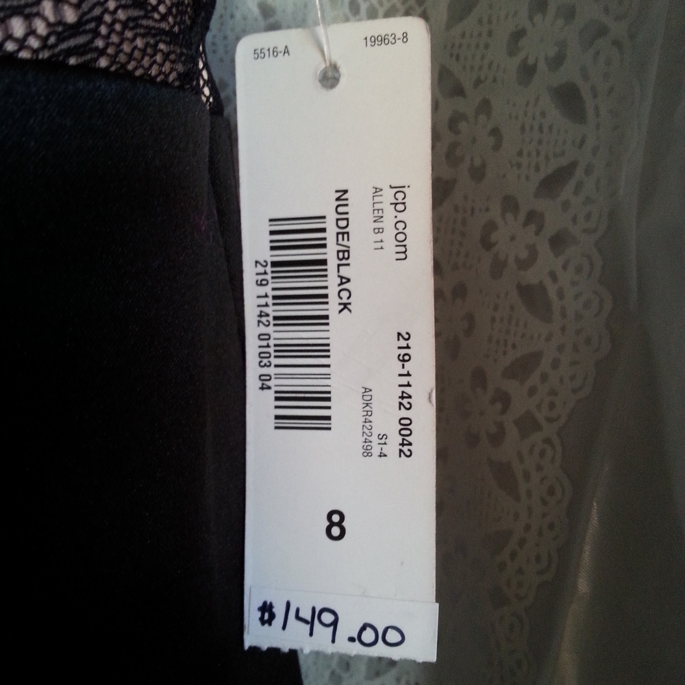 Allen B by Allen Schwartz Black Lace Dress NWT - Picture 4 of 4